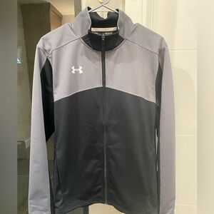 NWT Men’s Under Armour zip up jacket. Lightweight, layering piece, size medium.
